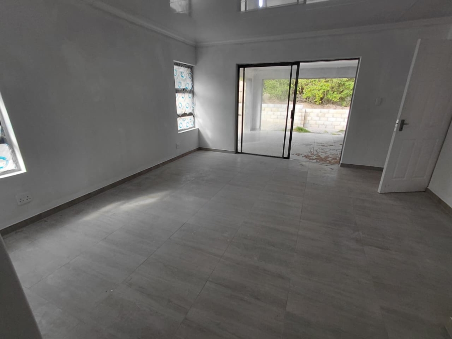 3 Bedroom Property for Sale in Paradise Beach Eastern Cape